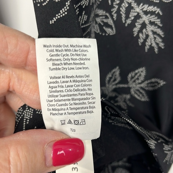 Avia Womens Workout Jacket XS 0-2 Black/Cream Floral Print 1/4 Zip Thumb Holes - Picture 10 of 13